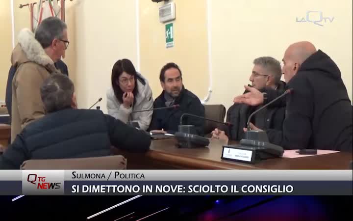 Si dimettono nove consiglieri: Sulmona torna alle urne